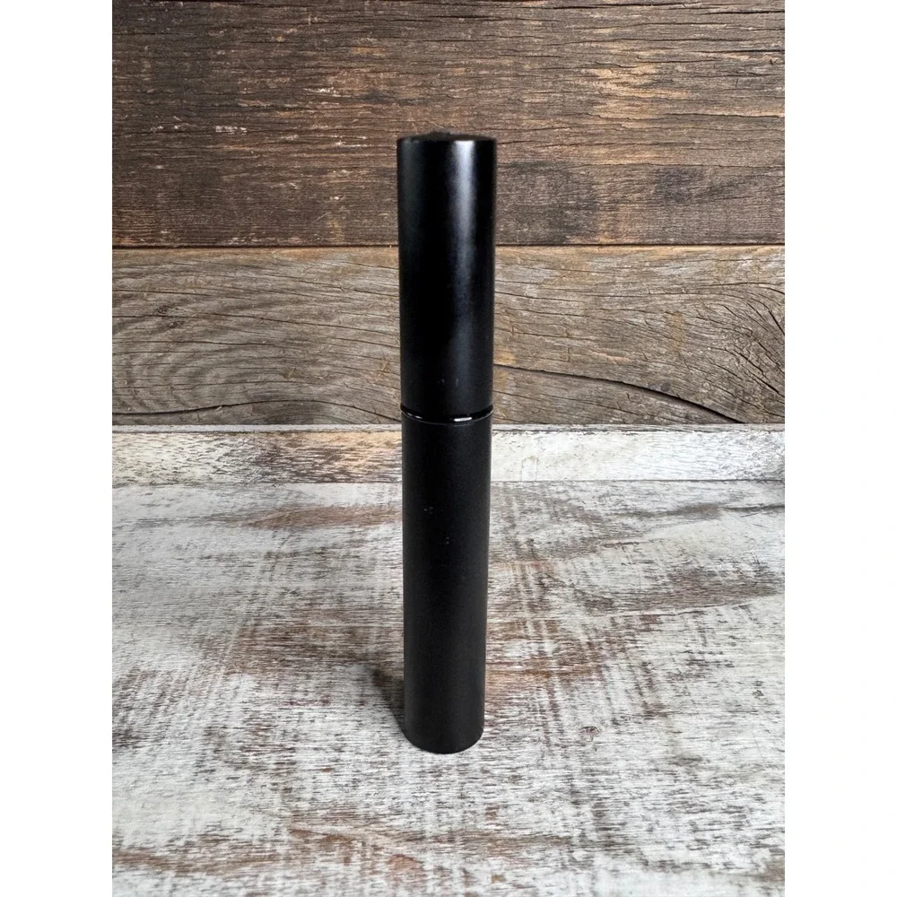 Youngblood Liquid Eyeliner Shade Sterling Silver Glimmer Metallic NWOB MSRP $30